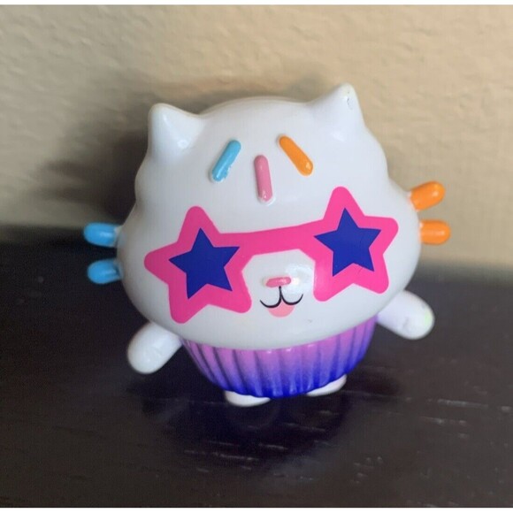 Replacement Cakey Cat Figure Sunglasses Gabby's Purrfect Dollhouse Playset Part - Picture 2 of 4